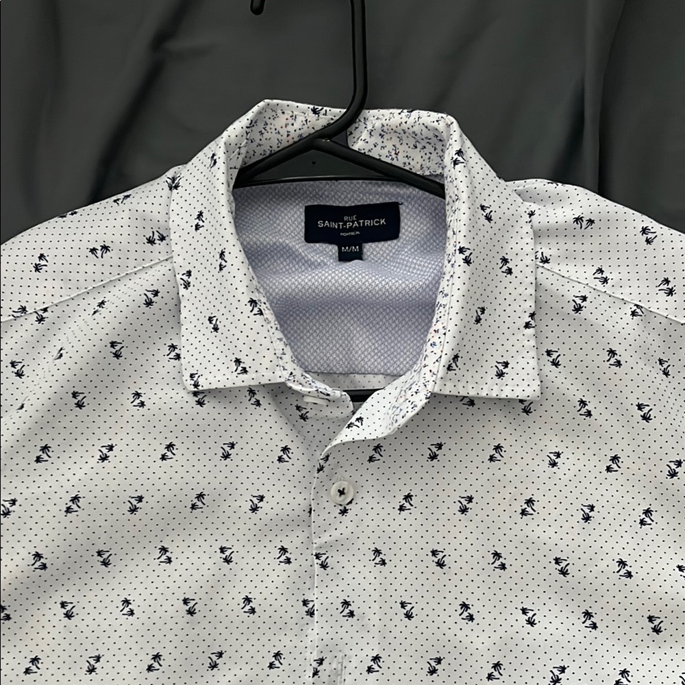Rue Saint Patrick White Patterned Men's Shirt. Short sleeve button down